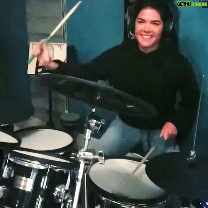 Marie Avgeropoulos Instagram - Stairway to where ? #heaven #jamming #girlswhoplaydrums @roland_vdrums #rolandvdrums #vdrums