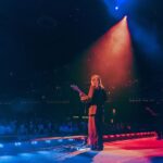Marie Ulven Ringheim Instagram - the set design on this tour is inspired by italian lamps , hidden pianos n other surprises;)💡washington D.C was magic !!! love love