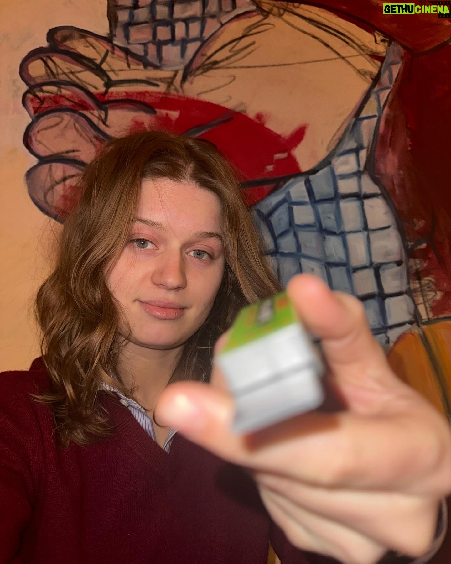 Marie Ulven Ringheim Instagram - want gum? or album? you’ll get shocked either way🤝