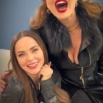 Mariluz Bermúdez Instagram - Mostrar la mejor de nuestras sonrisas puede llevarnos a vivir un día cargado de optimismo y buen humor. Y, lo mejor de todo, contagiar a todos los que nos rodean. @mariluzbermudez1 💋💋💋 . . . #GabrielaSpanic #GabySpanic #Spanic #ReinaDeTelenovelas #Queen #ReinaSpanic #SpanicFans #TeamGabySpanic #GabySpanicUy #Diosa #Total #ComoTuNinguna #TodoPorTuAmor #LaUsurpadora #PaolaBracho #PaulinaMartinez #PorTuAmor #LaIntrusa #LaVenganza #Prisionera #TierraDePasiones #SoyTuDueña #Emperatriz #LaOtraCaraDelAlma #SiNosDejan #CorazonGuerrero #SecretosDeVillanas #VivirDeAmor
