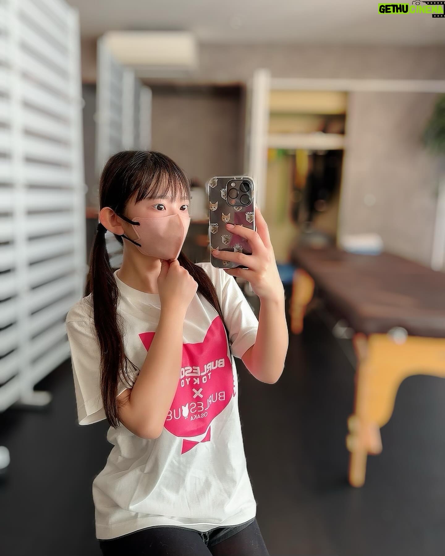 Marina Nagasawa Instagram - ワイのお尻はパーソナルトレーニングのおかげで なんとかなってます🥹💪❤️ トレーニング毎回楽しいです🏋️ 整体がトレーニングの 前後についているから疲れを引きずらずに 帰宅できるのが嬉しい🥰 いつもありがとうございます!! #骨盤矯正#骨格矯正#骨格トレーニング#骨格ストレッチ #ストレッチ#パーソナルトレーニング#トレーニング #骨から整えるジム#歪み改善 #アールスリーフィットネス