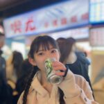 Marina Nagasawa Instagram - とにかく食べて飲んだ夜市🇹🇼 締めのラーメンまで完璧だった🍜 めちゃくちゃ楽しかったなぁ またみんなで行きたい🥰🥰 ストゼロ辞めているけど旅行はOKのマイルール🙆‍♀️笑 #士林夜市 #台湾 #我愛台灣 #我愛妳