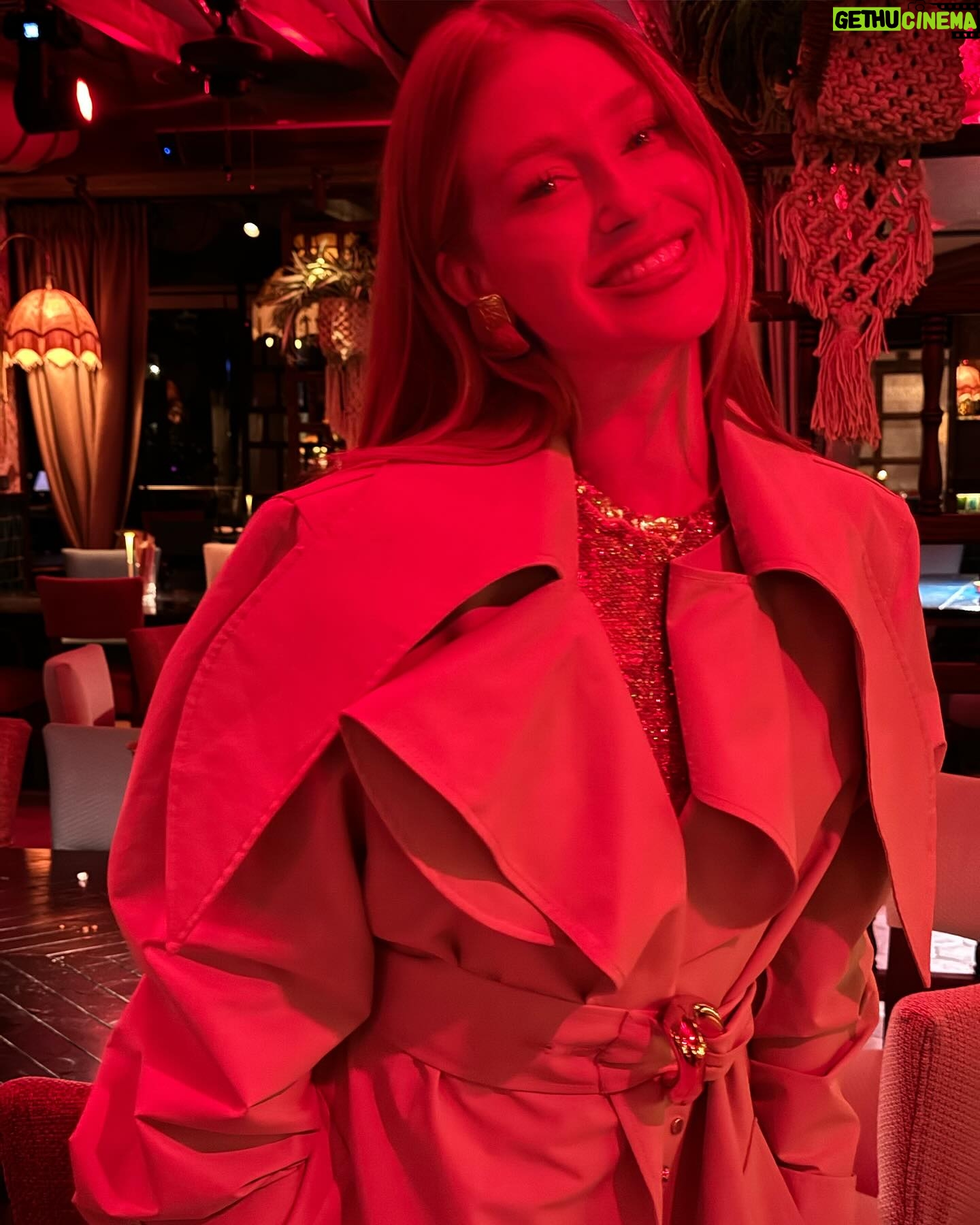 Marina Ruy Barbosa Instagram - dress of my dreams @shopginger