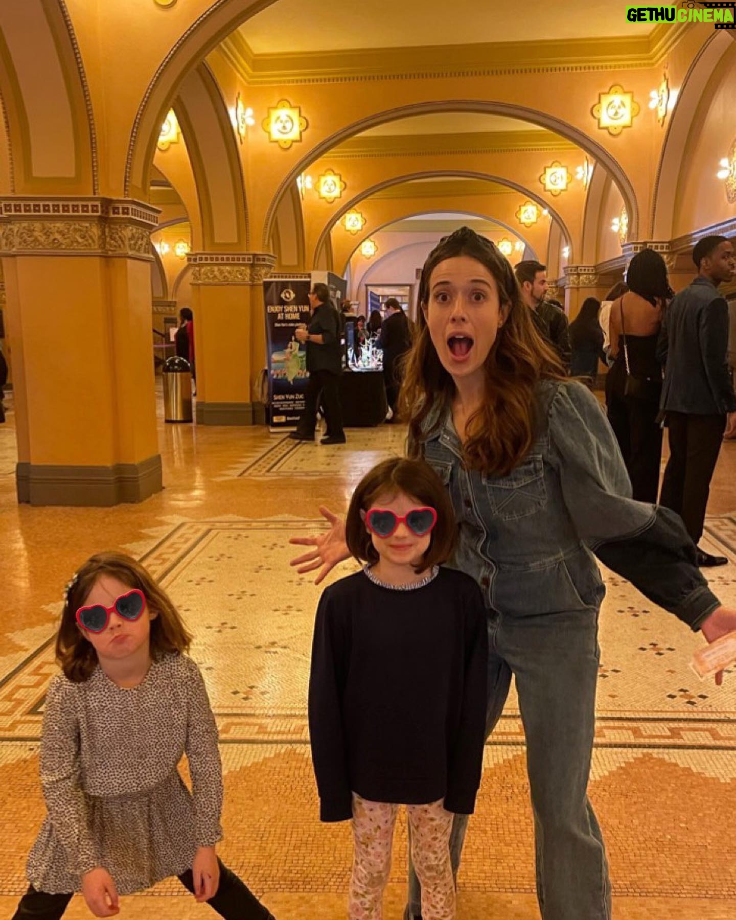 Marina Squerciati Instagram - Girl's night out @shenyunperformingarts! Swipe and see us attempting a #shenyun leap. AND WE NAIL IT. π #livedance #donottrythisathome #leaveittothepros #idefinitelysprainedsomething See live theatre and dance!