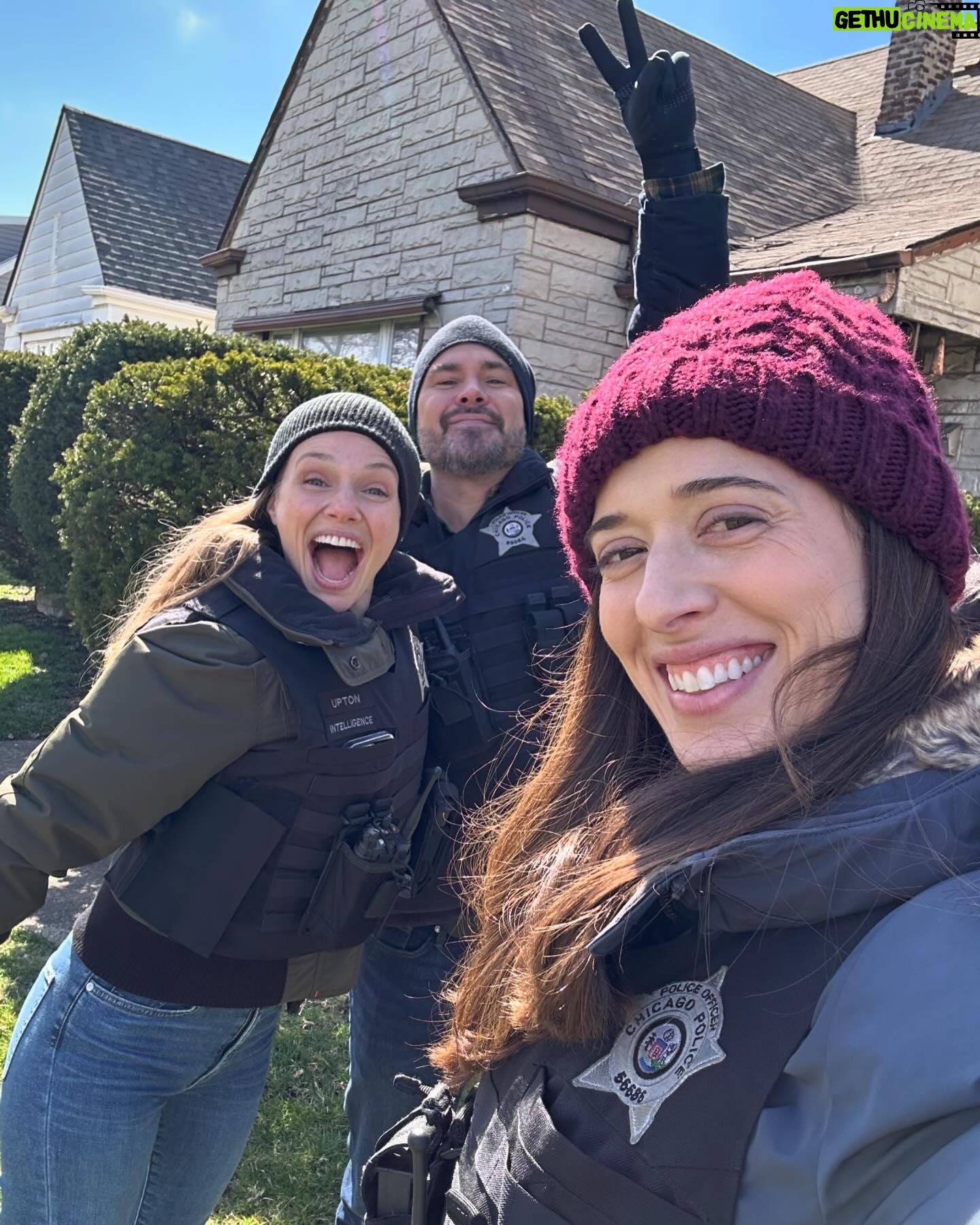 Marina Squerciati Instagram - Cold But Happy: a Chicago PD story. #ilovemyfriends #almosthiatus #tracyspiradakos #paddyflueger #wolfpack #friendship #cast #tvshows #chicagopd #beaniebrigade @nbconechicago