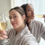 Marina Squerciati Instagram - Celebrating St. Paddy's @stregischicago with a spa day Japanese breakfast. Can't believe I used to spend ☘️ in a bar! This new way is waaaaaay bettter. #TheStRegisChicago @cortneyhall #spaday #cortneyhall #girlsday #greenchampagne #friendswhospatogetherstaytogether #momsdayout #glowingskin #miruchi @lettuceentertainyou