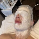 Marina Squerciati Instagram - Celebrating St. Paddy's @stregischicago with a spa day Japanese breakfast. Can't believe I used to spend ☘️ in a bar! This new way is waaaaaay bettter. #TheStRegisChicago @cortneyhall #spaday #cortneyhall #girlsday #greenchampagne #friendswhospatogetherstaytogether #momsdayout #glowingskin #miruchi @lettuceentertainyou