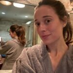 Marina Squerciati Instagram – Facials & massages @cowshed. Champagne at @sohohousechicago. Hours of conversation with @spiridakos. Highly recommend. #fiveoutfivestars #season10isalmostover #perfectchicagoday #thingstodoinchicago #bestfacials #girlsstaycation #tracyspiridakos #sohohouse #cowshed