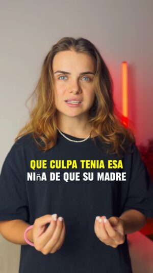 Marina Yers Instagram - Las drog*s marchitan todo lo que está a tu alrededor: relaciones, hábitos y estilo de vida… 

No dudes en pedir ayuda y con coraje y fuerza de voluntad salir de esa situación. Se que no es fácil, lo sé de primera mano. Pero si yo salí, TÚ TAMBIÉN PUEDES. 

#fueravicios #noalosvicios #desarrollopersonal #drogas