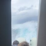 Marina Yers Instagram - 1. Foto de hoy, hecha por mi churri 😍 2. Otra sin maquillar recién levantada 3. Lombok, la isla más bonita y donde peor lo he pasado 4. El barco se hundía, las tres peores horas de mi vida 5. Había olas como caballos 🐎 aunque en el vídeo no se termina de notar 6. Eso sí, la naturaleza en Lombok una PASADA. 7. El puerto de Bali, precioso. 8. Y yo también 🥰