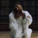 Marina Zhadan Instagram - И смывая счастливый грим Знала, что в любви виновата Даже если улетит с другим куда-то.