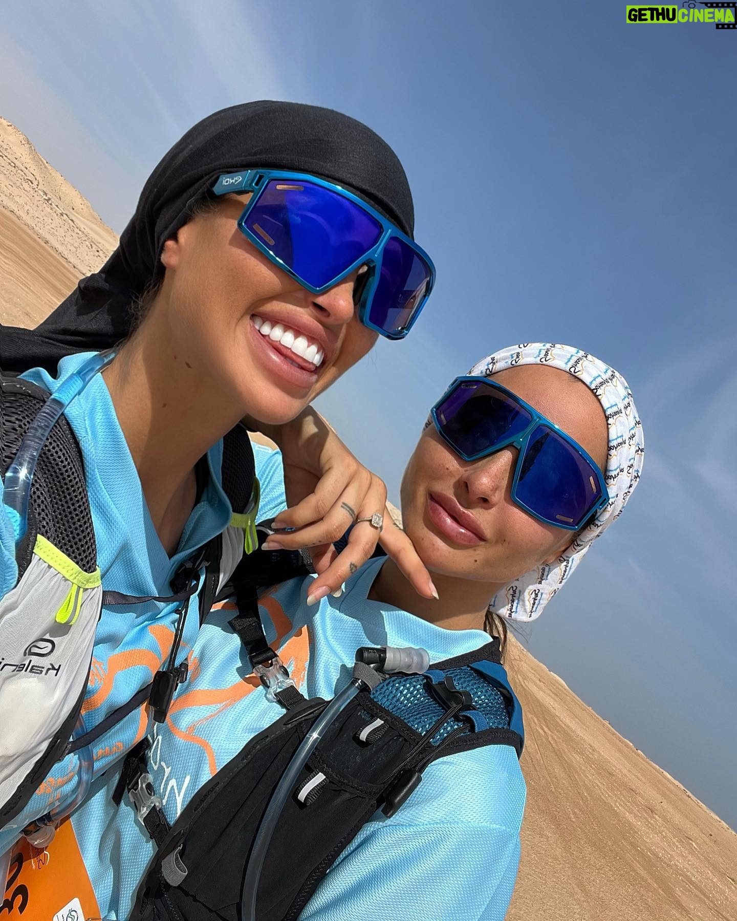 Marine El Himer Instagram - Se battre pour une cause juste est déjà une victoire 🚲🇲🇦 @sahraouiyamaroc @sosvillagesdenfantsmaroc Cagnotte solidaire pour la construction du 6 éme villlage d’enfant sos au Maroc à Dakhla 🇲🇦 https://www.sos-maroc.org/sahraouiya/ #marocco #love #warrior #sisters #proud