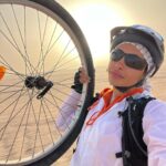Marine El Himer Instagram - Se battre pour une cause juste est déjà une victoire 🚲🇲🇦 @sahraouiyamaroc @sosvillagesdenfantsmaroc Cagnotte solidaire pour la construction du 6 éme villlage d’enfant sos au Maroc à Dakhla 🇲🇦 https://www.sos-maroc.org/sahraouiya/ #marocco #love #warrior #sisters #proud
