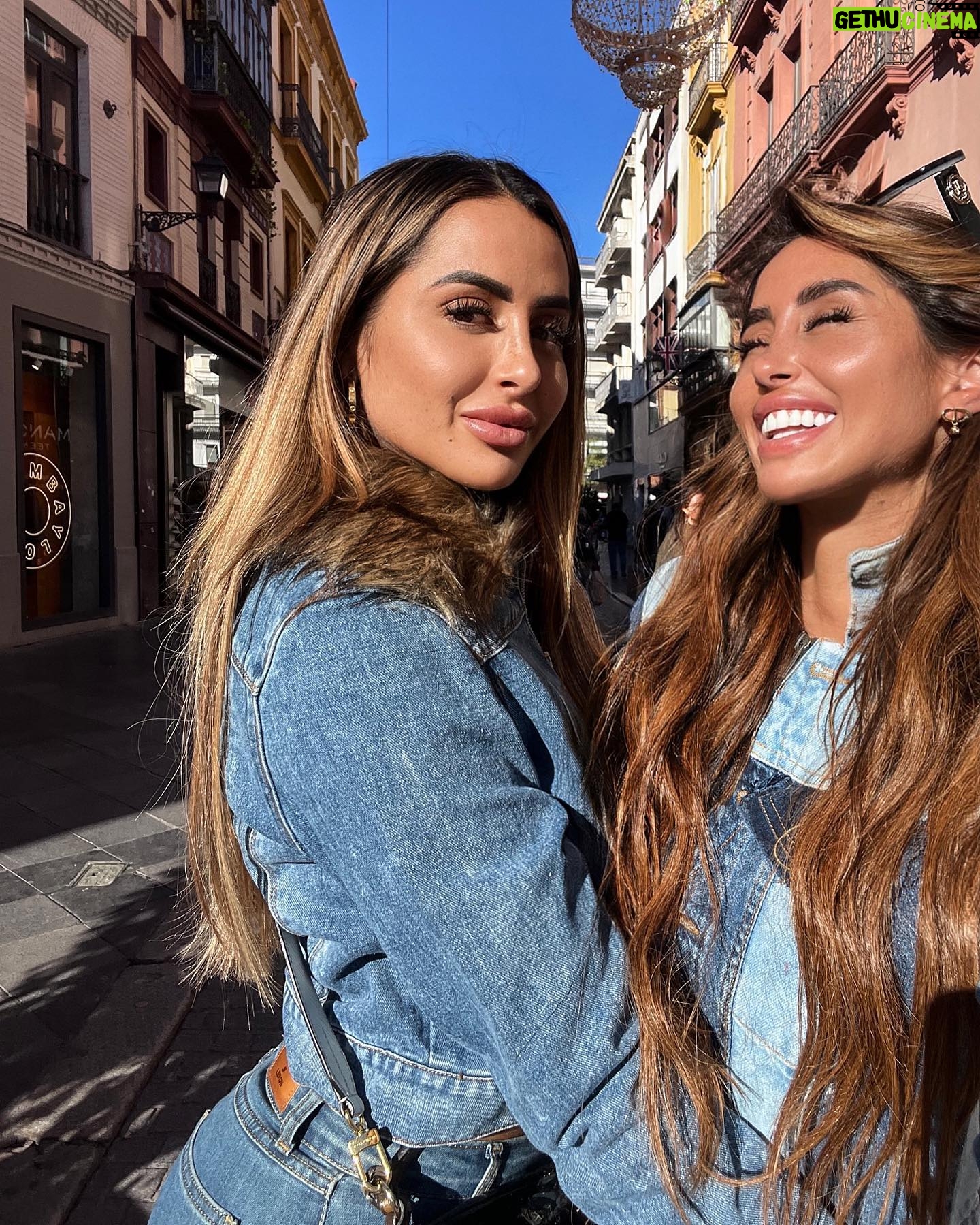 Marine El Himer Instagram - 48h à Séville avec toi 🇪🇸