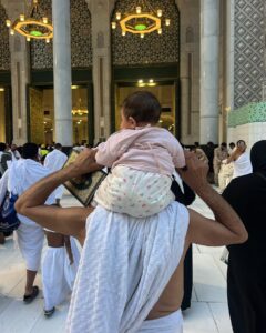 Marine El Himer Instagram - Labbayk Allâhoumma Omra 🤲🏽 Je réponds à ton appel, Ô Allah, par une Omra 🕋
