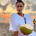 Marine El Himer Instagram – I just need you and some sunsets 🥥🌴

#love #photooftheday #nature