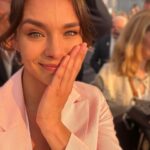 Marine Lorphelin Instagram - Historique 🤩🥹 Merci @paris2024 pour les frissons, pour la communion, lors de cette belle fête du sport & de l’olympisme ! Tellement fière d’être une de vos ambassadrices en portant le message du sport santé et du sport pour tous. Je n’oublierai jamais ce moment… Et les prochains s’annoncent aussi extraordinaires… ⛵️🔥 Un merci tout particulier à ma @camille.emie, Romain Lachens, @laurentericlelay & @francetelevisions 🙏🏽