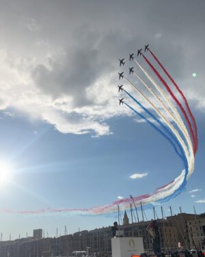 Marine Lorphelin Instagram - Historique 🤩🥹

Merci @paris2024 pour les frissons, pour la communion, lors de cette belle fête du sport & de l’olympisme ! 

Tellement fière d’être une de vos ambassadrices en portant le message du sport santé et du sport pour tous. 

Je n’oublierai jamais ce moment… 
Et les prochains s’annoncent aussi extraordinaires… ⛵️🔥

Un merci tout particulier à ma @camille.emie, Romain Lachens, @laurentericlelay & @francetelevisions 🙏🏽