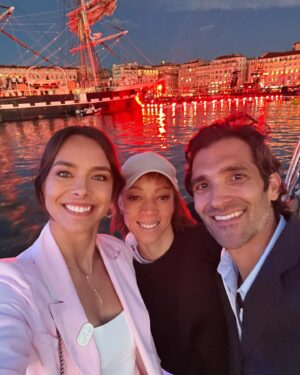 Marine Lorphelin Instagram - Historique 🤩🥹

Merci @paris2024 pour les frissons, pour la communion, lors de cette belle fête du sport & de l’olympisme ! 

Tellement fière d’être une de vos ambassadrices en portant le message du sport santé et du sport pour tous. 

Je n’oublierai jamais ce moment… 
Et les prochains s’annoncent aussi extraordinaires… ⛵️🔥

Un merci tout particulier à ma @camille.emie, Romain Lachens, @laurentericlelay & @francetelevisions 🙏🏽