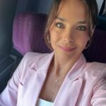 Marine Lorphelin Instagram - Historique 🤩🥹 Merci @paris2024 pour les frissons, pour la communion, lors de cette belle fête du sport & de l’olympisme ! Tellement fière d’être une de vos ambassadrices en portant le message du sport santé et du sport pour tous. Je n’oublierai jamais ce moment… Et les prochains s’annoncent aussi extraordinaires… ⛵️🔥 Un merci tout particulier à ma @camille.emie, Romain Lachens, @laurentericlelay & @francetelevisions 🙏🏽