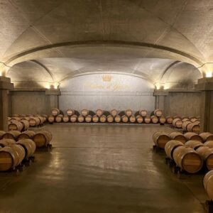 Marine Lorphelin Instagram - Découverte du Bordelais avec @stan_gruau 😍🍇

L’histoire des négociants à Bordeaux 
St Emilion, ses galeries souterraines et son vin évidement ! 
Sauternes, avec une dégustation exceptionnelle au Château d’Yquem.

J’espère que vous avez passé de belles fêtes de Pâques 🐣

- ceci n’est pas une collaboration commerciale - 
- l’abus d’alcool est dangereux pour la santé (on ne le répétera jamais assez) il est à consommer avec modération ! -

#Bordeaux #weekend
