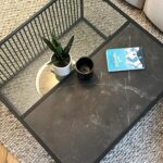 Marine Lorphelin Instagram – Se sentir bien chez soi, et sur ce canapé 😍 

Bien installée, je vois la vie en rose 💕
Bon dimanche à tous ! Chill à la maison, sportif ou avec vos proches ? 

– produit offert @bobochicparis – 
#home #feelinggood #canapé #deco