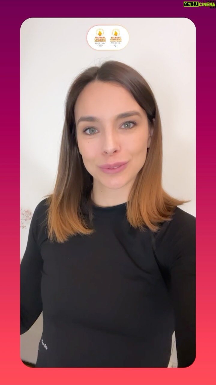 Marine Lorphelin Instagram - À peine sélectionnés, qu’ils reçoivent déjà un message des capitaines et des ambassadeurs du Relais de la Flamme 🔥 Elle est pas belle la vie d’un porteur de la Torche du Relais de la Flamme de #Paris2024 ? 😉