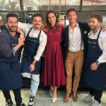 Marine Lorphelin Instagram - Une semaine réussie 🥰 (légèrement fatiguante 😅) 1.2.3 Dîner @breitling_france par les 3 copains Juan, Denny & Julien, au profit de @premiersdecordee. Avec une robe achetée 2h avant chez @liujo 🍇 4. Moins apprêtée mais trop motivée sur le parcours du marathon de Paris 😂 avec le coach @dorian_louvet & la pancarte @stan_gruau 🥰 5. Le sport pour faire du bien à son corps mais aussi à son esprit 🙏🏽@asicsrunning 6. Un tournage de running sous la pluie en tee shirt ? Ici c’est pas Marseille ça c’est sur 😂 @claralhgr 7. Une pause/pose s’impose 💗 pantalon crush @majeparis 8.9. Insomnie lever à 5H pour @telematin_officiel : heureusement qu’il y a le maquillage 😂 et une bonne ambiance dans l’équipe ! Haut rayé @guess short marin @claudiepierlot Pull orange @americanvintage_officiel 10. Un ti coucou aux Belges sur le salon du livre ! Pour dédicacer mon livre santé En pleine Forme 📖 Bon dimanche soir à tous !