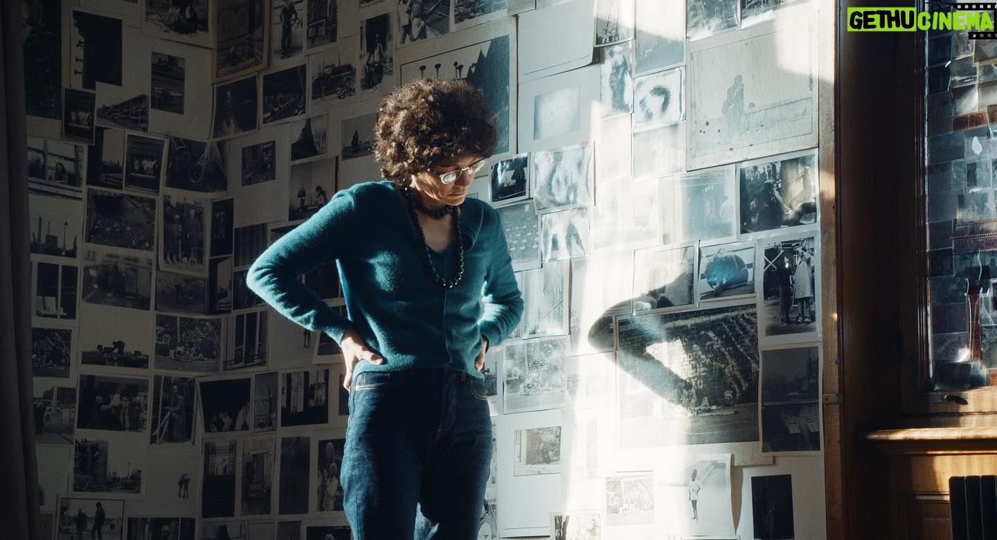 Marion Cotillard Instagram - Carole 💙*LITTLE GIRL BLUE* le film de @monaachache sort aujourd’hui. Je le trouve merveilleux. @filmsdupoisson @tandem.films @charadesfilms
