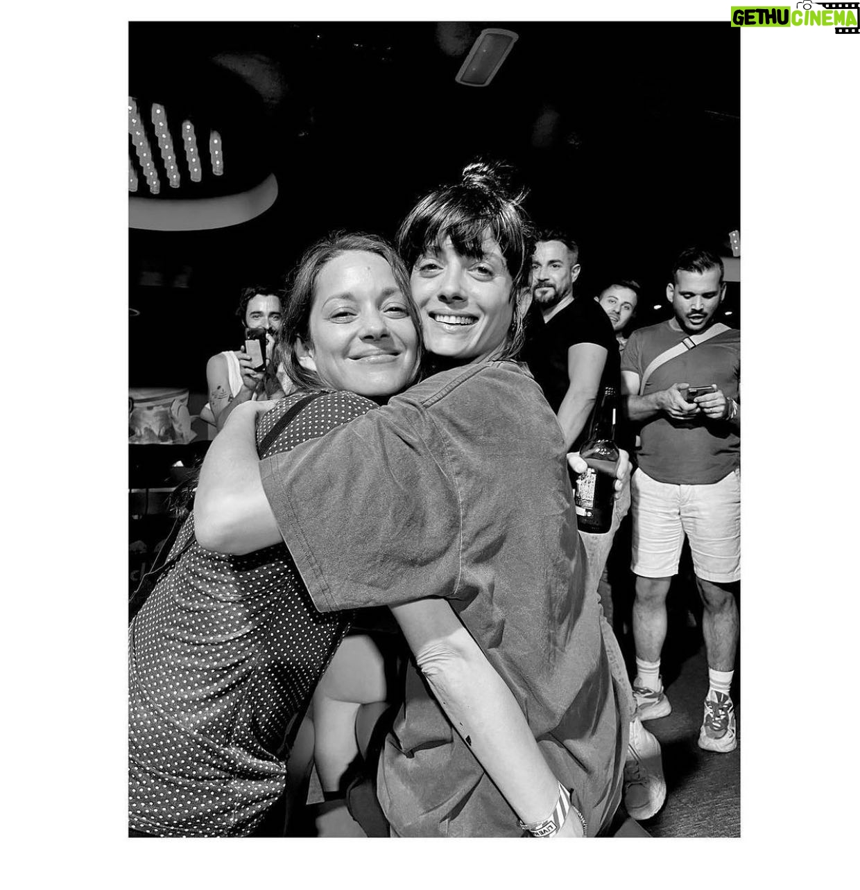 Marion Cotillard Instagram - THIS QUEEN!!! @nogaerez I love you!!! Absolut BLAST! Run to her!!! She is a total superstar!!!❤️🔥❤️🔥❤️🔥📸 @eliottbliss