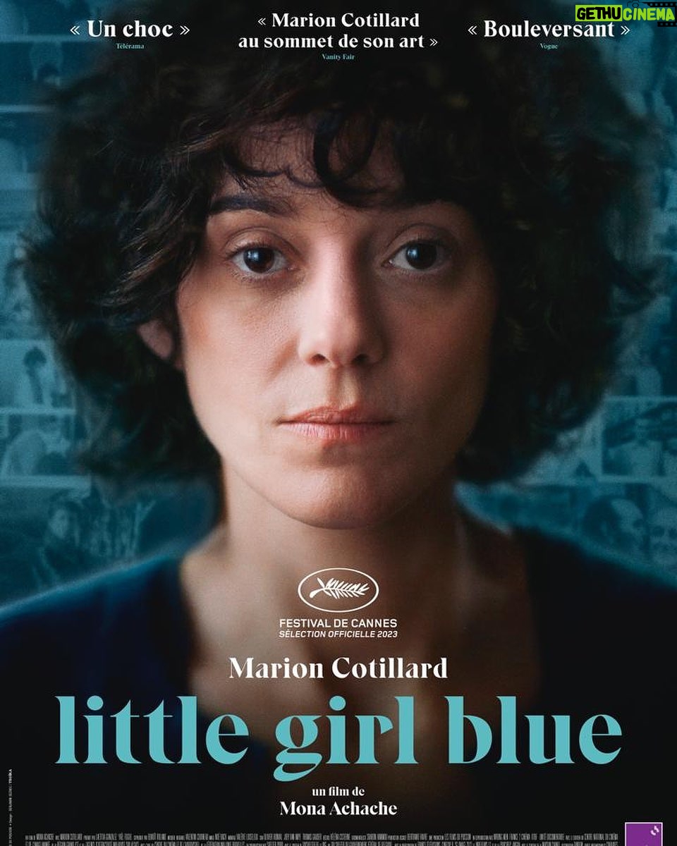 Marion Cotillard Instagram - Voici «LITTLE GIRL BLUE» J’ai adoré faire ce film, cela restera une des plus puissantes expériences que j’ai eu la chance de vivre au cinéma. Réalisé par @monaachache Au cinéma le 15 novembre @filmsdupoisson @tandem.films @charadesfilms @lepublicsystemecinema