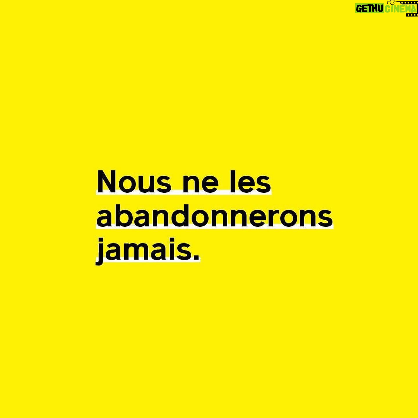 Marion Cotillard Instagram - LIEN DANS MA BIIO POUR LA PÉTITION #Repost @raphaelglucksmann ・・・ Nous les abandonnerons jamais. Cela fait maintenant 2 an qu’on se mobilise et cette semaine est cruciale. Je compte sur vous et votre humanité. Chaque jour, je ferai un post pour chaque mobilisation. Ne lâchons rien. Notre semaine de mobilisation : nous allons rendre visibles les millions de Ouïghours encore parqués dans les camps de concentration. Et exiger que nos dirigeants agissent. Tous les jours. Partout. Voici notre plan de bataille. *Aujourd’hui Signer et partager la pétition adressée à @ursulavonderleyen et @emmanuelmacron (dans ma bio). La demande est simple : bannissez de nos marchés les produits issus de l’esclavage des Ouïghours. En commençant par les produits de @nike et @zara . Objectif : arriver à 100 000 signatures avant samedi.