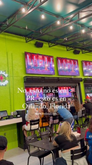 Maripily Instagram - La Diáspora !! Orlando , Florida on fire 🔥 con la nuestra 

#lcdlf 
#maripily 
#trending 
#lacasadelosfamosos 
#orlando 

@maripilyoficial 
@telemundorealities 
@elcilantrillorestaurant 
@chusmanews 
@enriquesantosshow 
@bermu13 
@telemundo31 
@telemundopr 
@elzol95fm 
@rockythekidpr 
@angeliqueburbu