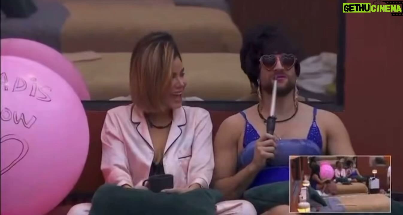 Maripily Instagram - El cuarto tsunami entro a el cuarto tierra, jamás pensé verlos en tierra 🤣🤣 #LCDLF4 ✨ #TeamMaripily #MaripilySeQueda