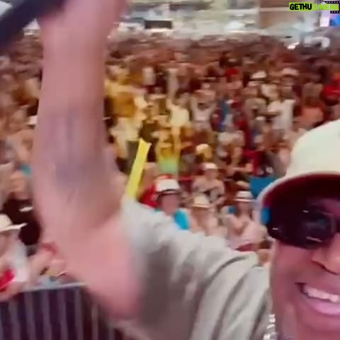 Maripily Instagram - 🚨VOTACIONES ABIERTAS DESDE AHORA 7PM🚨 GRACIAS @tribudeabrante por el apoyo desde Barranquita Puerto Rico 🇵🇷 ENLACE DE VOTACIÓN AQUÍ =>www.Telemundo.com/show/LaCasaDeLosFamosos/vota ¡Qué no se quede nadie sin VOTAR... A SALVAR A MARIPILY! #MaripilySeQueda #MaripilyFinalista 🌪️🇵🇷