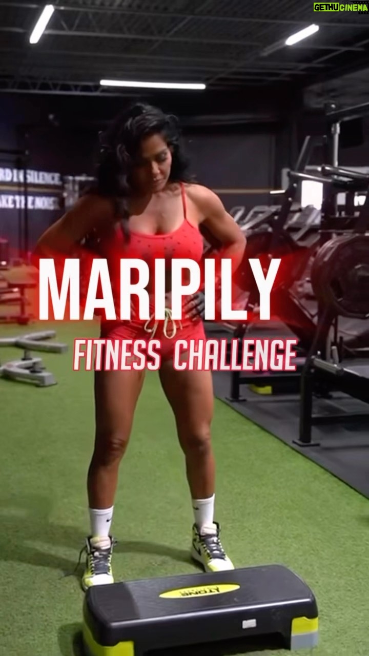 Maripily Instagram - 🏋🏾♀️🔥MARIPILY FITNESS CHALLENGE🔥🏋🏾♀️ En apoyo a nuestro #HuracanBoricua🌪️🇵🇷nos unimos con: @jayson_pro_training @elev8factorygym @renouvellesanjuan @pompisstores @dhdistributorspr @romancolorcosmetics @_sports_trends_ @evy_fit_ y te invitamos a que seas parte del #MaripilyFitnessChallenge 🏋️🔥🏋️♀️ . . ¿ Que tengo que hacer para participar ? 1. Envía Foto (el día que comienzas el reto) al DM de @elev8factorygym con: Fecha de Inicio, Peso y Medidas Actuales. 2. Debes publicar mínimo 3 veces por semana tu rutina Fitness con: Audio del #HuracanBoricua (encuéntrala en nuestras historias), Agregar Hashtags #MaripilyFitnessChallenge #MaripilyaLaFinal y mencionar a las cuentas participantes: @maripilyoficial @elev8factorygym @renouvellesanjuan @pompisstores @dhdistributorspr @romancolorcosmetics @_sports_trends_ @evy_fit_ 3. 13 de Mayo publica tu Transformación etiquetado y mencionando TODAS LAS PÁGINAS PARTICIPANTES ‼️🚨 4. Ganador se anunciará Mayo 15 en el perfil de @maripilyoficial . . Ganador o Ganadora obtendrá 🎁🏆💝 Premio Valorado en $ 1,900💰 ⁃ Entrenamiento Personal con @jayson_pro_training Secciones en @elev8factorygym ⁃ 5 Masajes de Drenaje Linfático, Maderoterapia y 1 Máquina @renouvellesanjuan ⁃ #FitBoybyMaripily @dhdistributorspr ⁃ #FitGirlbyMaripily @dhdistributorspr ⁃ #HuracanBoricua Makeup Kit @romancolorcosmetics ⁃ #MaripilyJeans Gift Card @pompisstores ⁃ #MPHbyMaripily Colageno ⁃ 1 set deportivo by @_sports_trends_ ⁃ 1 set deportivo by @evy_fit_ . . . ¡¿ QUE ESPERAS PARA PARTICIPAR ?! 🤩🏃🏾♀️ TODOS UNIDOS EN APOYO A LA NUESTRA A SU VEZ CUIDANDO Y MEJORANDO NUESTRA SALUD Y BIENESTAR FÍSICO 💪🔥🏋🏾♀️💪🏾 . . . . #TeamMaripily #TeamHuracanBoricua 🌪️🇵🇷