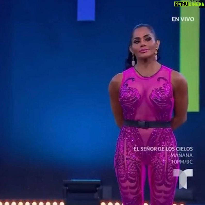 Maripily Instagram - Buenos Días ☀️☕️ les desea la REINA 👑🩷 #TeamMaripily #TeamHuracanBoricua 🫡Hoy 7pm regresamos a la última ronda de votaciones y lograr la salvación de Maripily🔥🙌 Nosotros tenemos el PODER y no vamos a permitir ninguna intención dañina nos desenfoque 🥷 Deslizar 👉 en el video que nuestro #HuracanBoricua 🌪️🇵🇷 deja claro “que ya estamos en la recta final y le van a dar con todo en la casa, POR QUE SABEN QUE ES LA MÁS FUERTE” La nuestra está clara y confía ciegamente en NOSOTROS 🗳️🥷🗳️🥷🗳️🥷🗳️🥷🗳️🥷🗳️ www.Telemundo.com/show/lacasadelosfamosos/vota #TeamMaripily #TeamHuracanBoricua #MaripilySeQueda #MaripilyFinalista #MaripilyTeamTierra #LCDLF4 . . . Gracias @oh_lala_boutique03 por la ropa 🩷🩷🩷🩷