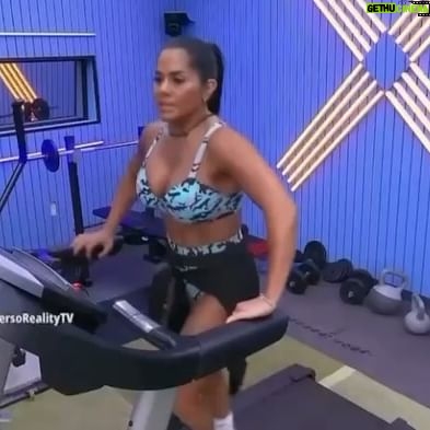 Maripily Instagram - Un poco más del choque entre la compatriota y nuestro #HuracanBoricua 🌪️🇵🇷 AQUÍ NO NOS ESCONDEMOS NI CAMBIAMOS VERSIONES. La de nosotros va de FRENTE💪 SEGUIMOS VOTANDOOOOO 🔥🗳️🥷🔗👉www.Telemundo.com/show/lacasadelosfamosos/vota #TeamMaripily #TeamHuracanBoricua #MaripilySeQueda #MaripilyFinalista