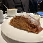 Marisa Tomei Instagram - Hello Berlin… what a time 🥧