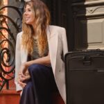 Marisa Tomei Instagram - The #ArtofTravel, according to @marisatomei. Here’s how she preps for each new journey. ✨