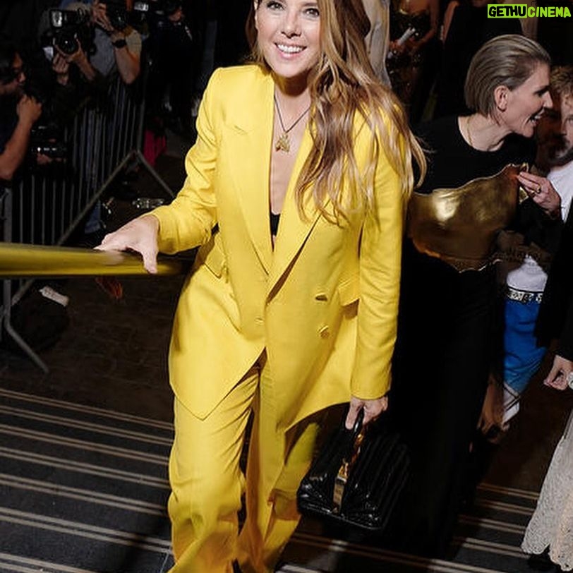 Marisa Tomei Instagram - This genius @gabrielahearst with a heart of nugget gold, whisked me out on the town last night. Love her mind, her style and her vision. Thank you @cfda Suit @gabrielahearst Accessories @gabrielahearst Makeup @jameskaliardos Hair @panosphair