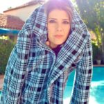 Marisa Tomei Instagram - “Embrace the late nights and seize every opportunity that comes your way.” - @marisatomei✨⁠ ⁠ Step into the world of #MarisaTomei as she shares her simple skincare routine for her sensitive skin, along with everything from her love for facial massages to the excitement of the newly released movie “High Tide” and the refreshing crisp air of Easter. Discover more in our exclusive interview at the link in bio!⁠ ⁠ Photography Makeup: @tina_turnbow using @Ogee⁠ Written by: @Liz.Ritter⁠ Hair: @kshira_hair⁠ Styling: Marisa’s own⁠ Sweater: @batshevadress #coverstar #newbeauty #marisatomei #mycousinvinny #academyawards #bestactress #actresses #upgraded #celebritybeauty #beautyroutine