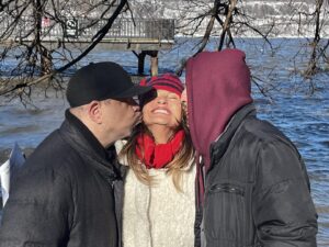 Mariska Hargitay Instagram - #HappyValentinesDay from all of us at SVU! #IceColdKisses #CoStarCupids #I♥️Ice #Ice♥️Me #I♥️Octavio #Octavio♥️Me #FinLiviaLasco #Thruple 😜#ThreeAmigos #SVULove #SVU25 #TheLoveNeverDies ♥️♥️♥️ #SpecialValentinesUnit  #LOVE