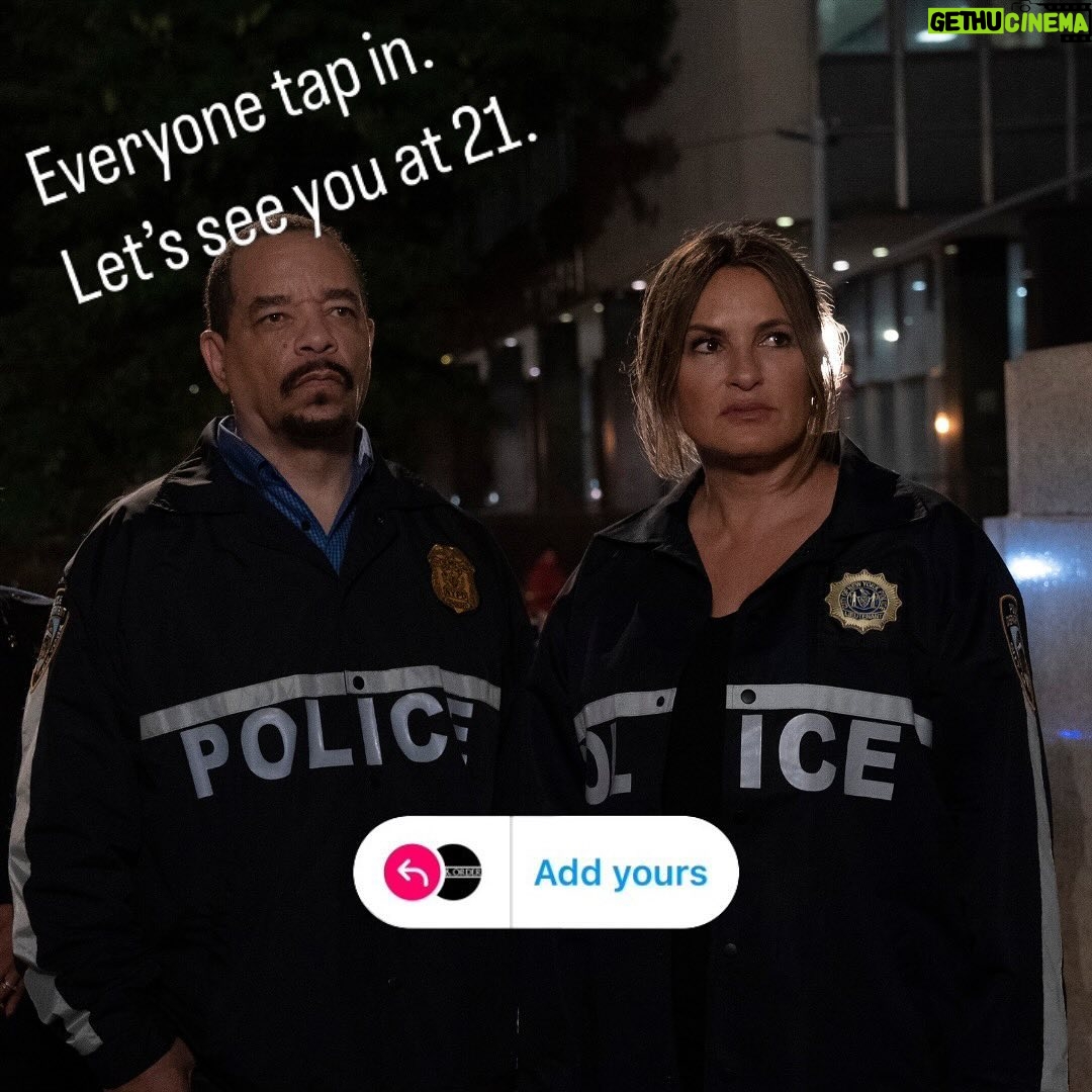 Mariska Hargitay Instagram - Feeling nostalgic over Season 21 of #SVU. All-new #LawAndOrder Thursday TONIGHT 8/7c on @nbc.