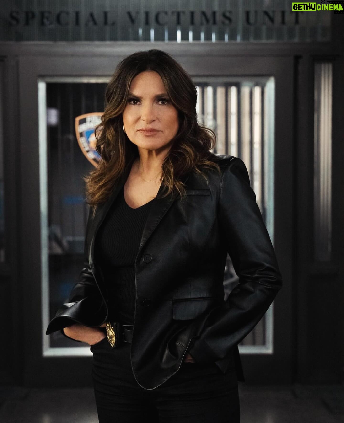 Mariska Hargitay Instagram - #SVU25 #TheFightNeverEnds. #TruthEmbargo #ThursdayNights
