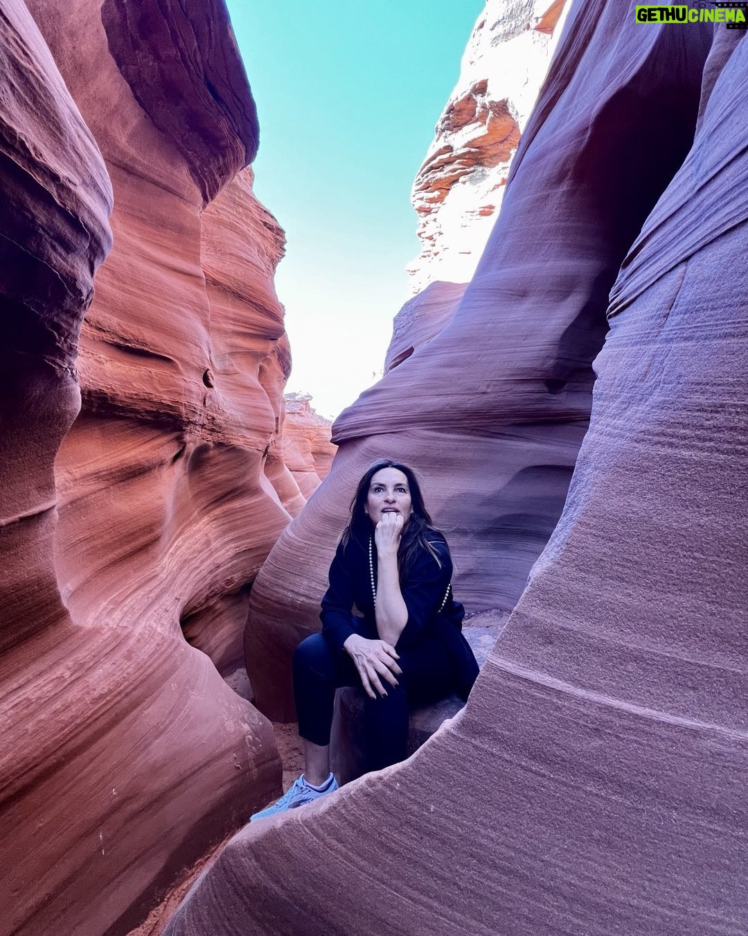Mariska Hargitay Instagram - Having a moment of gratitude and reflection. Thank you @ajkmctam for capturing this moment ππΌ#SpringIsInTheAir The greatest journey is one of self discovery. LaoTzu #AntelopeCanyon #SlotCanyons #NavajoNation #MagicAntelopeCanyon #Arizona #IHeartArizona