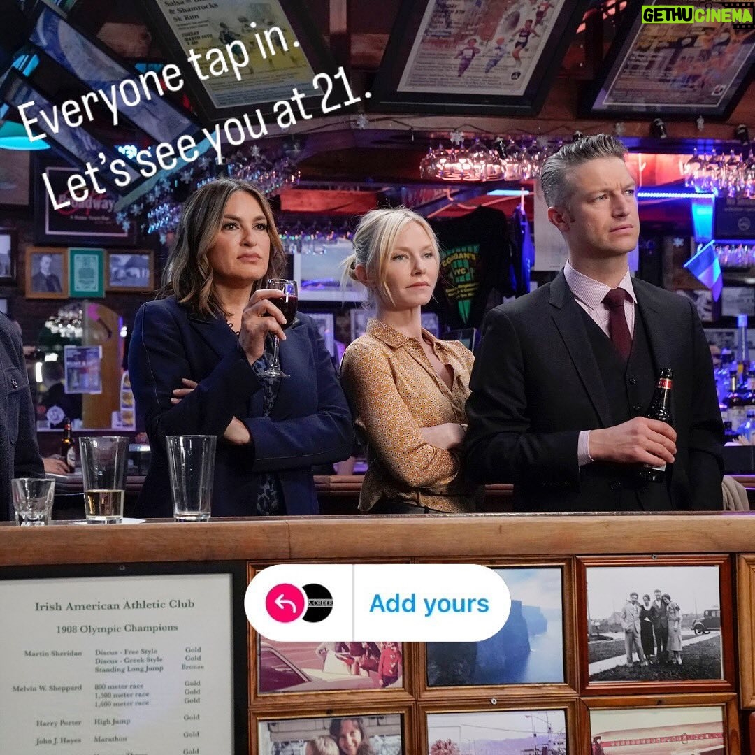 Mariska Hargitay Instagram - Feeling nostalgic over Season 21 of #SVU. All-new #LawAndOrder Thursday TONIGHT 8/7c on @nbc.