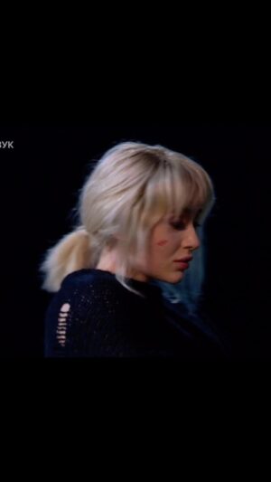 Mariya Boyko Instagram - Сегодня в 19.00 смотрите новый выпуск программы «3 аккорда» на 1 канале. А пока, скажите мне - выпускаем эту версию в моем исполнении?)