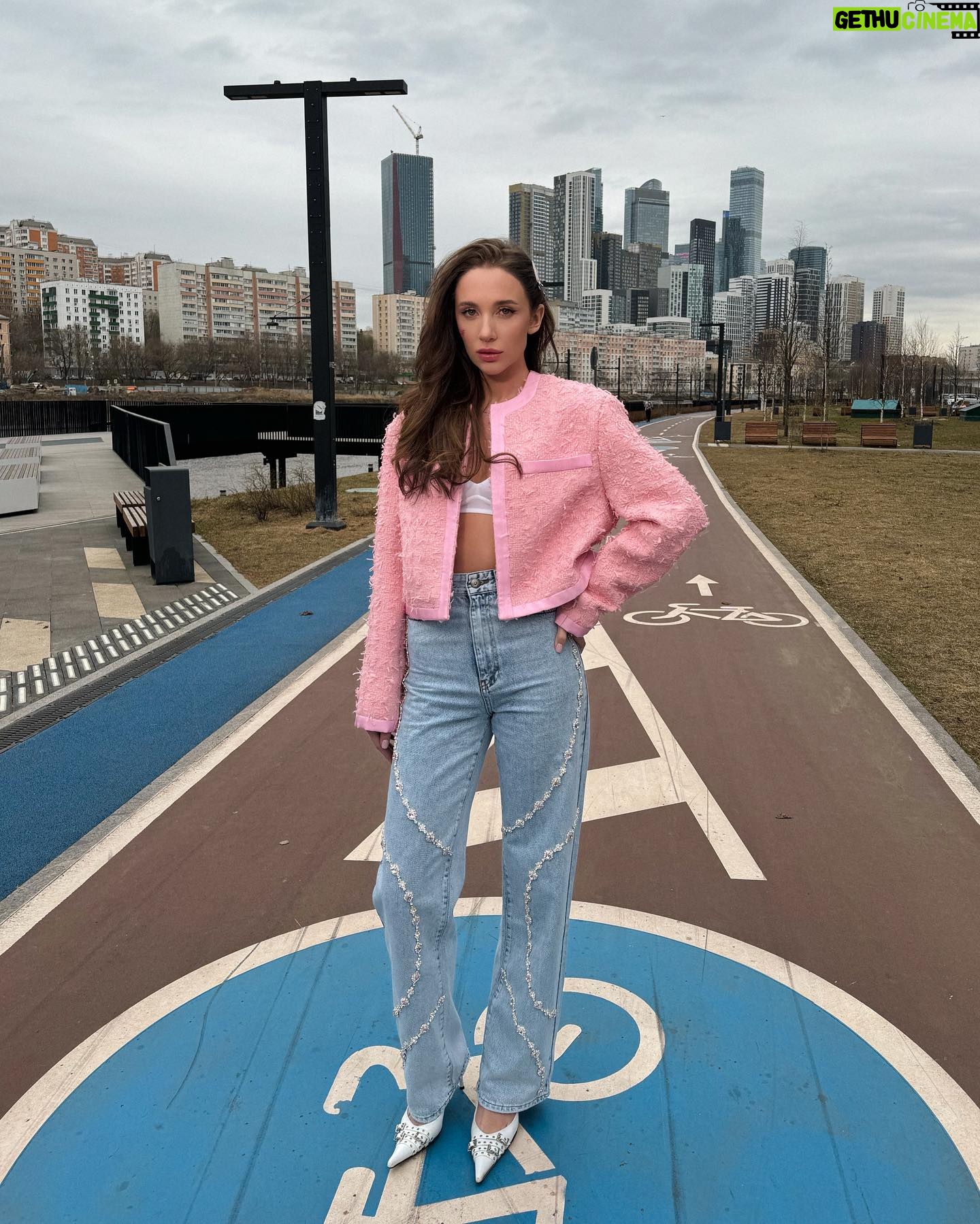 Mariya Boyko Instagram - У всех весна, а ты без сна. Что в твоем сердце только Богу известно 🌸