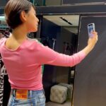 Mariya Nishiuchi Instagram - イタリアのブランドDSQUAREDのアイコンである "ゴシックベルトBAG"の新コレクションローンチイベントにて😎 サイズ感も質感も可愛い😍 ドレスに合わせても良いかも♪ @dsquared2 #DSQUARED2 #ディースクエアード#D2GOTH #PR